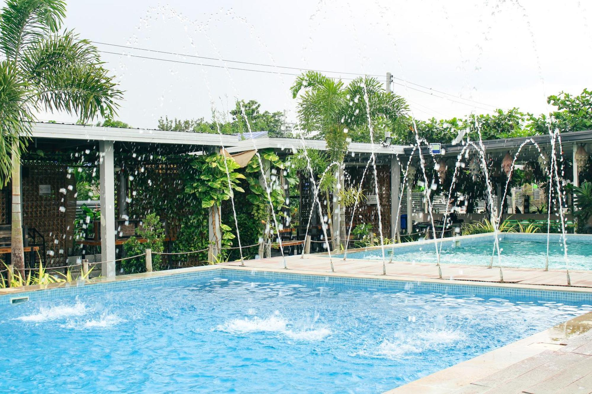 Urban Oasis Resort, Tarlac Exterior photo